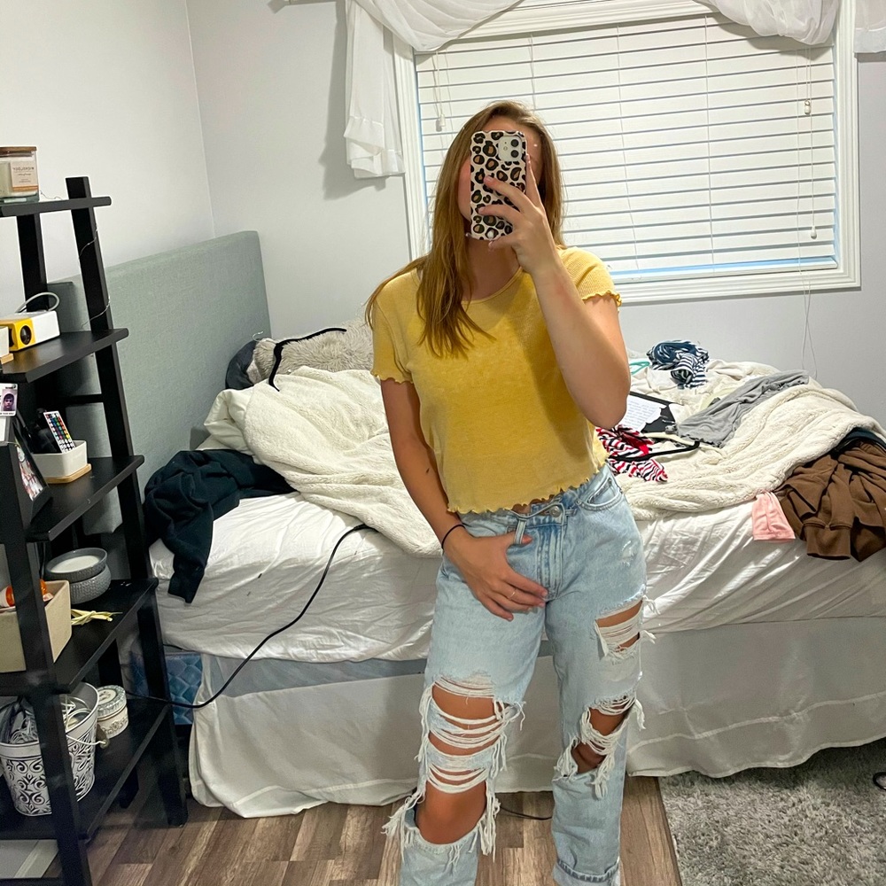 yellow lettuce top